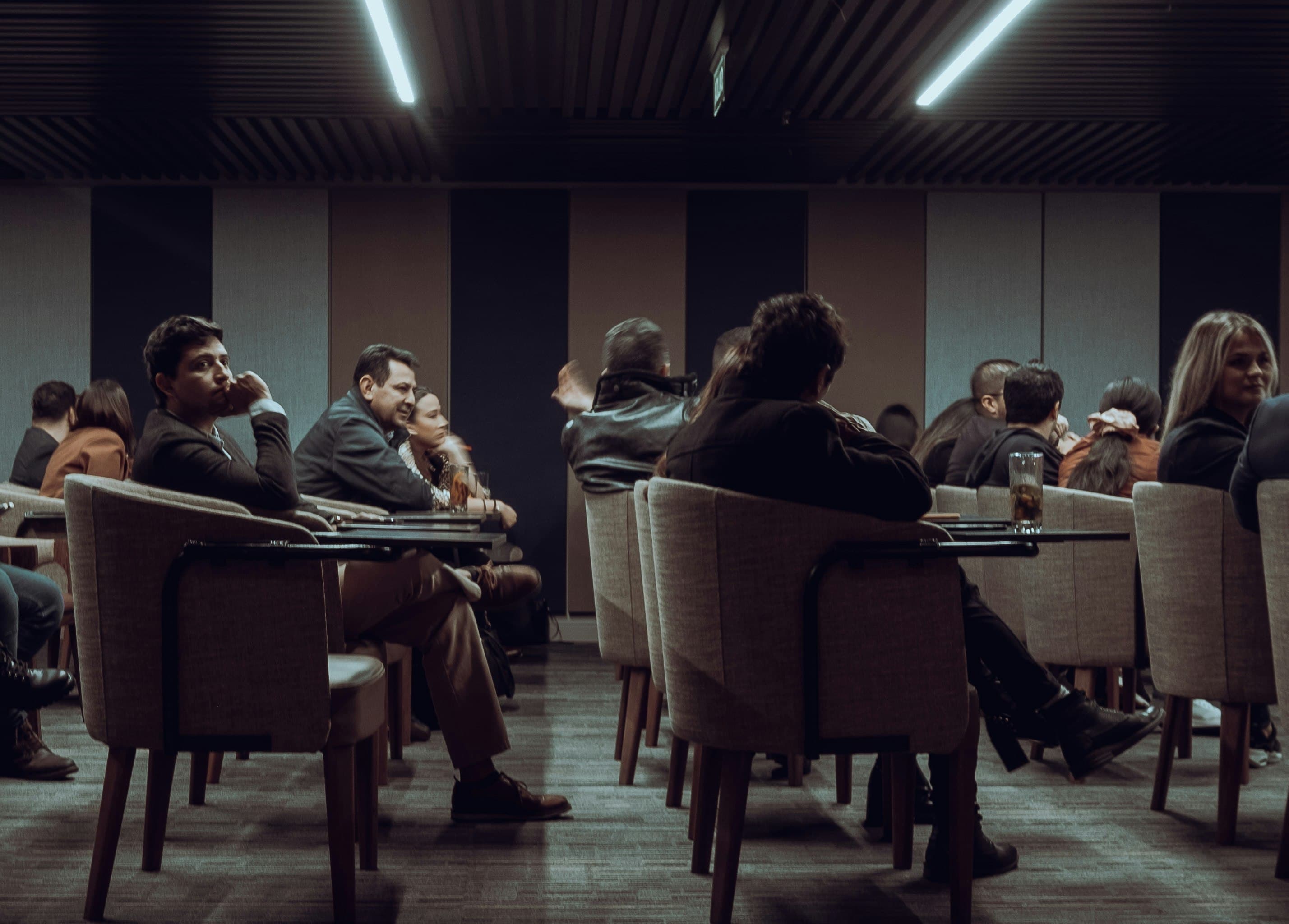 alt="Who Analyzes and Bids on RFPs?"