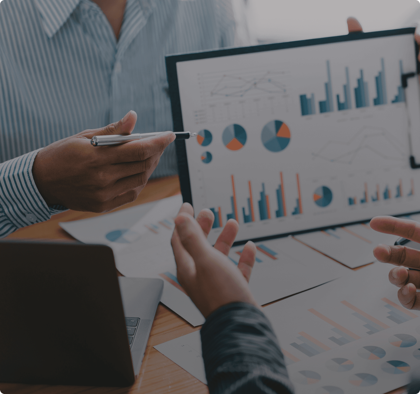 Clause-Linked Risk Extraction